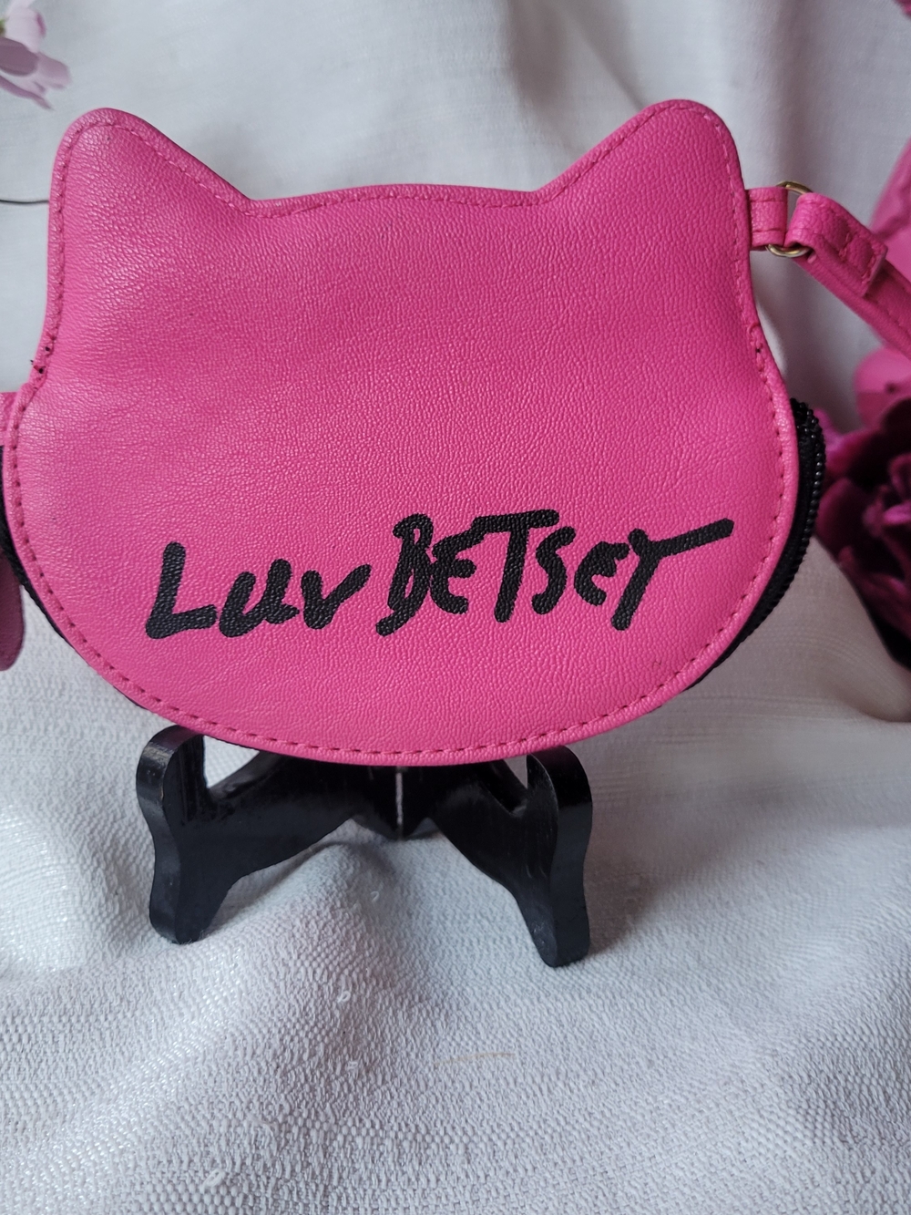 Luv Betsey Pink Cat Face Wristlet - Picture 2 of 3